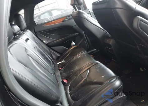 2019 Lincoln Mkc Reserve z USA, uszkodzony, nr VIN 5LMCJ3D98KUL09756